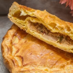 Chicken & Four-Cheese Cream Pie
