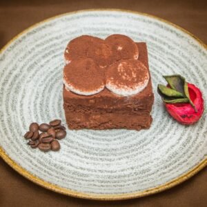 Tiramisu Cake