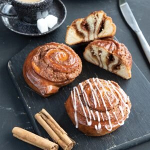 Cinnamon Roll (V)